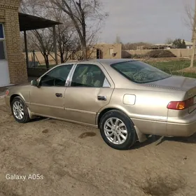 Toyota Camry 1999