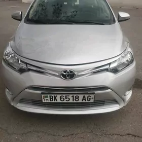 Toyota Yaris 2014