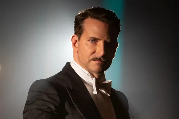 Брэдли Купер готов срежиссировать приквел «Одиннадцати друзей Оушена»