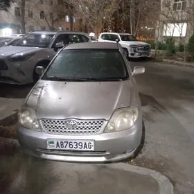 Toyota Corolla 2000