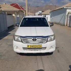 Toyota Hilux 2014