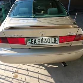 Toyota Camry 1998