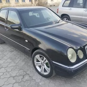 Mercedes-Benz E320 1997