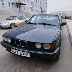 BMW 525 1989