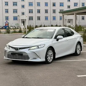 Toyota Camry 2023