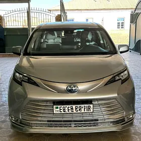 Toyota Sienna 2022