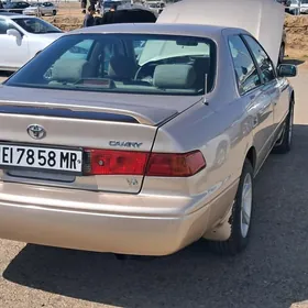 Toyota Camry 2000