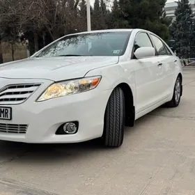 Toyota Camry 2011