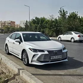 Toyota Avalon 2019
