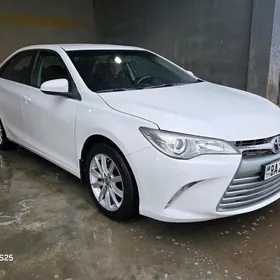 Toyota Camry 2017