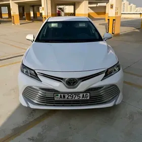 Toyota Camry 2020