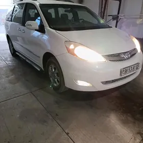 Toyota Sienna 2004