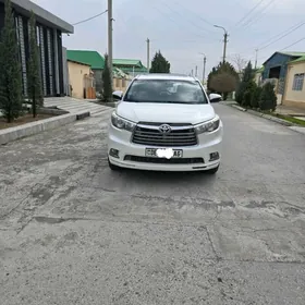 Toyota Highlander 2016