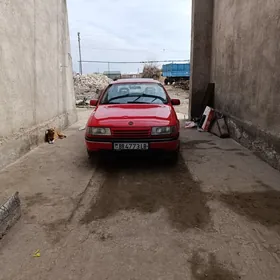 Opel Vectra 1989