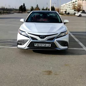Toyota Camry 2020