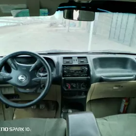 Nissan Terrano 2003