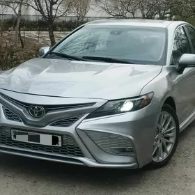 Toyota Camry 2022