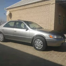 Toyota Camry 1999