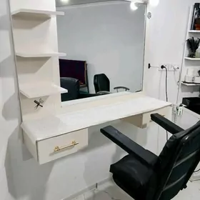 Dellekhana 1 adam gerek.