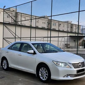Toyota Camry 2014