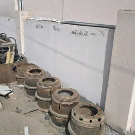 uly mashynyñ diskalary