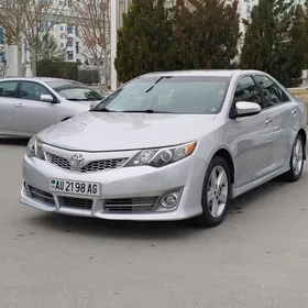 Toyota Camry 2013