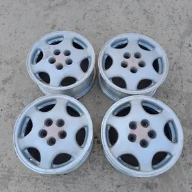 Toyota  Karona  diska 14 lik