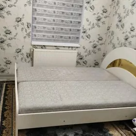 Arenda MIR 3 3 KOMNAT kw