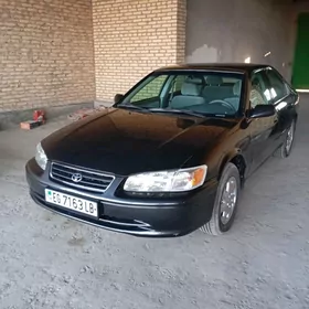 Toyota Camry 2001