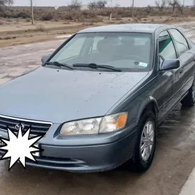 Toyota Camry 2001