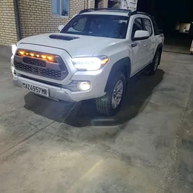 Toyota Tacoma 2016
