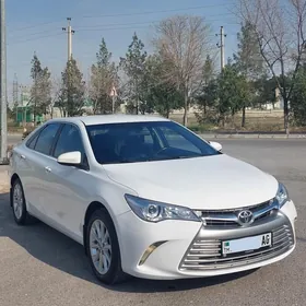 Toyota Camry 2016