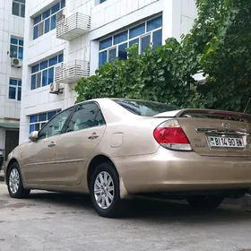 Toyota Camry 2005