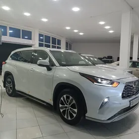 Toyota Highlander 2023