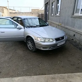 Toyota Camry 2000