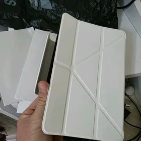 Redmagic Astra Cehol udarnik