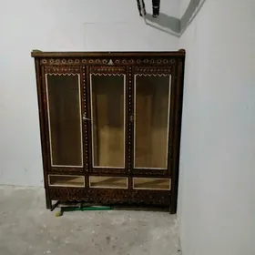 Ýogran düşek örýän şfaner