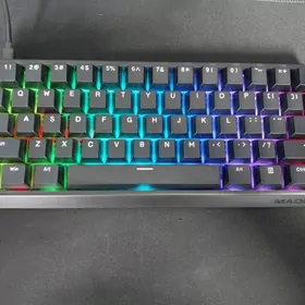 MAD 60HE  Klawiatura