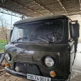UAZ 2206 1982