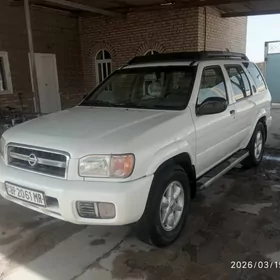 Nissan Pathfinder 2002