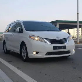 Toyota Sienna 2016