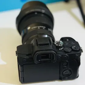 Sony A7 IV Sigma 24-70 obyekti