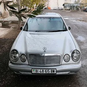 Mercedes-Benz E420 1996