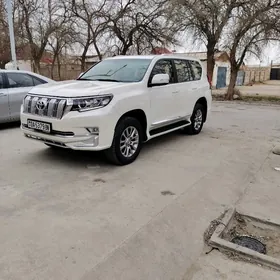 Toyota Land Cruiser Prado 2019