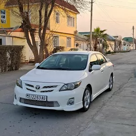 Toyota Corolla 2013