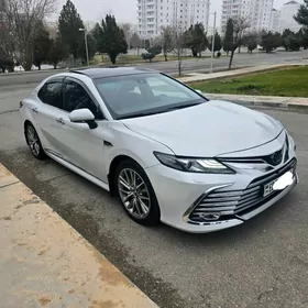 Toyota Camry 2020