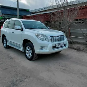 Toyota Land Cruiser Prado 2011