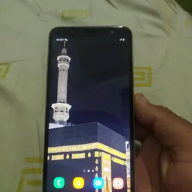 Samsung j8 2018 32 g