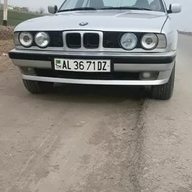 BMW 525 1990