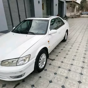 Toyota Camry 2001
